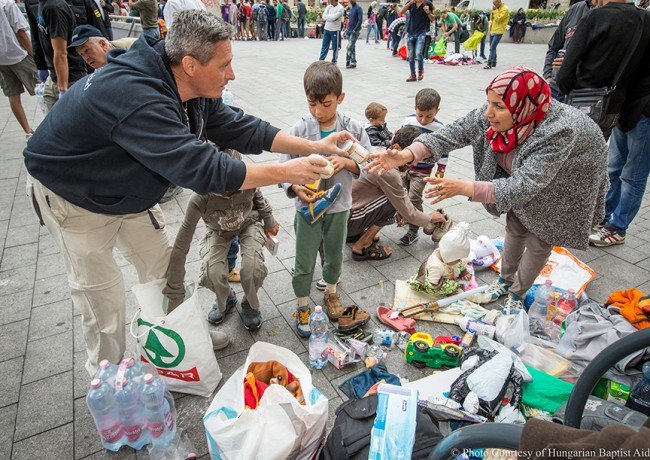 Samaritan’s Purse is working with partners in Hungary and Serbia to distribute needed relief, including food and hygiene items, to refugees fleeing the Middle East.