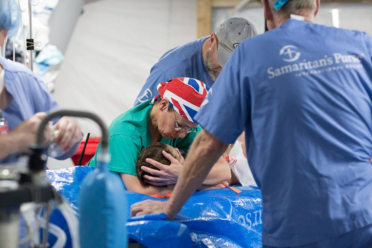 Staff at Samaritan’s Purse Emergency Field Hospital outside of Mosul care for a wounded patient.