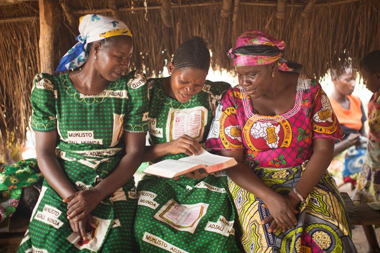 These women in the Democratic Republic of the Congo find “Your word was to me the joy and rejoicing of my heart” (Jeremiah 15:16).