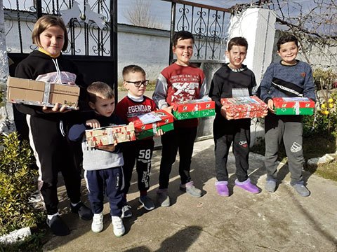Group with shoebox gifts