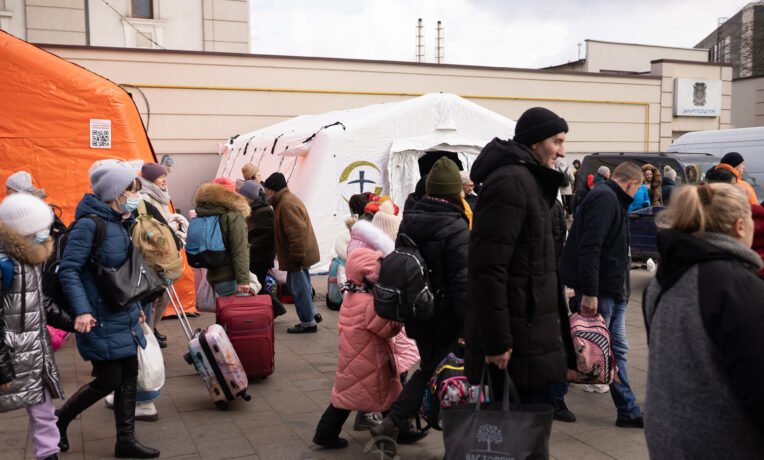 On March 8, our team began setting up a Medical Stabilization Point near a train station in Lviv where tens of thousands of weary travelers are passing through the gates each day, many with pressing medical issues.