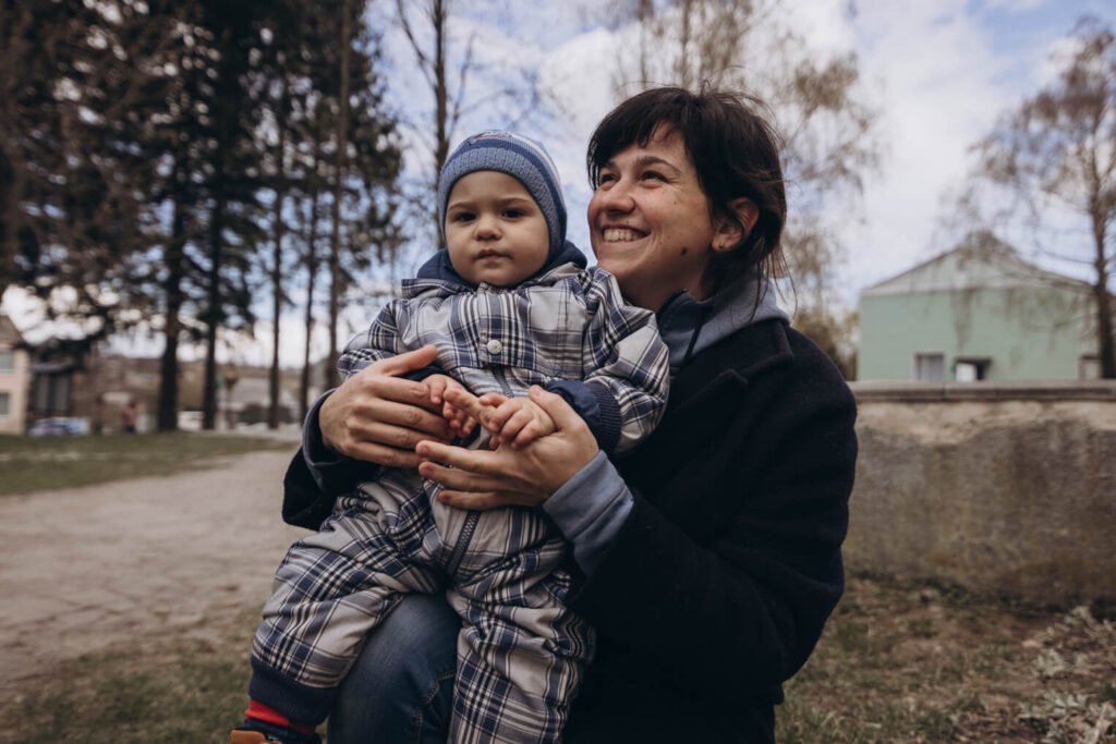 A displaced mother and her child attend a distribution of essential items conducted by Samaritan’s Purse in partnership with a local church in Ukraine.